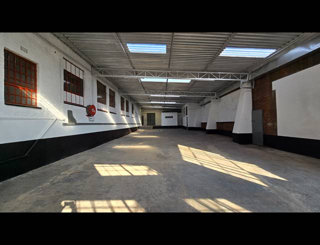 437M² WAREHOUSE TO LET IN SEBENZA